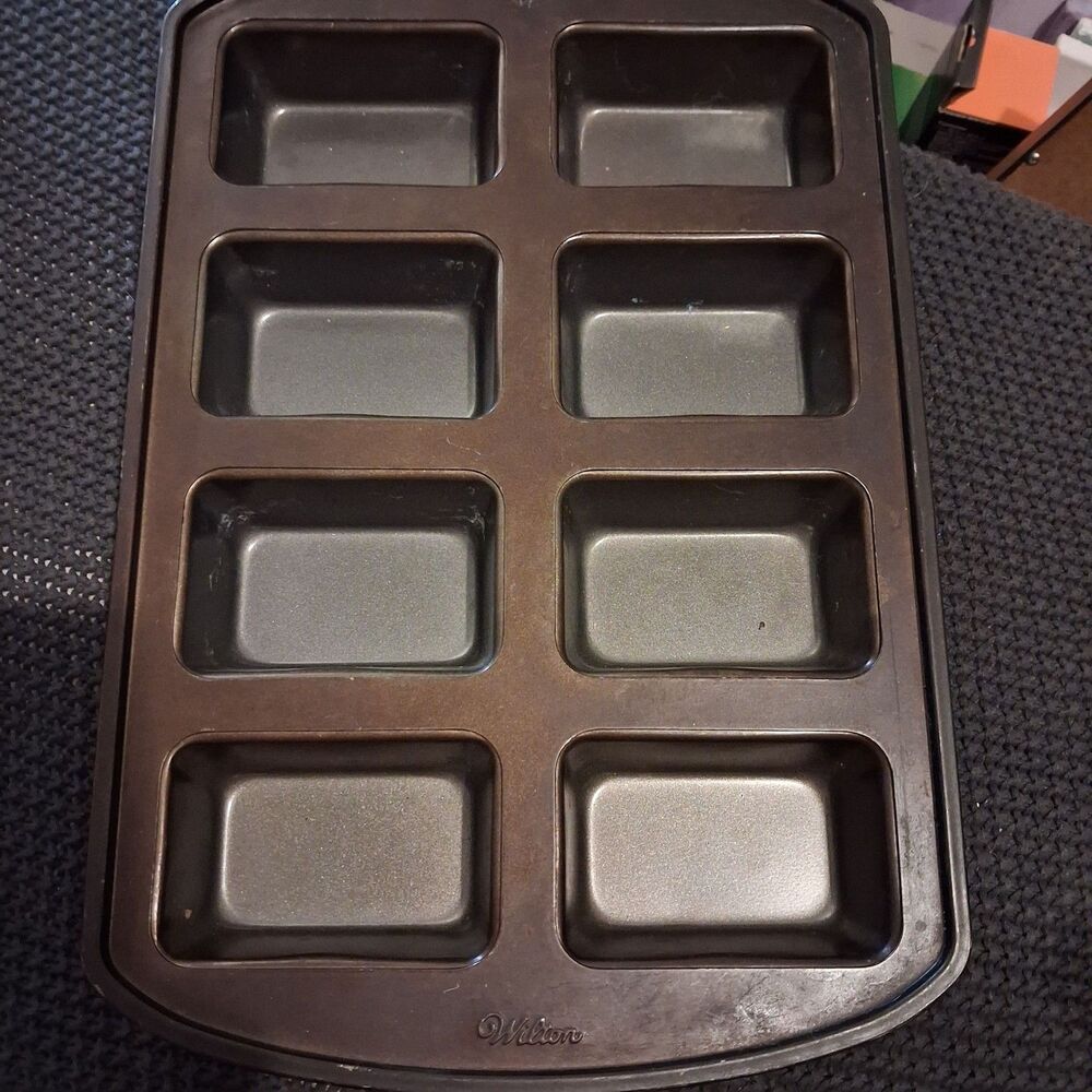 Wilton 8-Cavity Mini Loaf Pan Non-Stick Steel Baking Mold 15 x 9 Inch